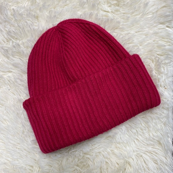 A&F winter toque - Picture 1 of 3